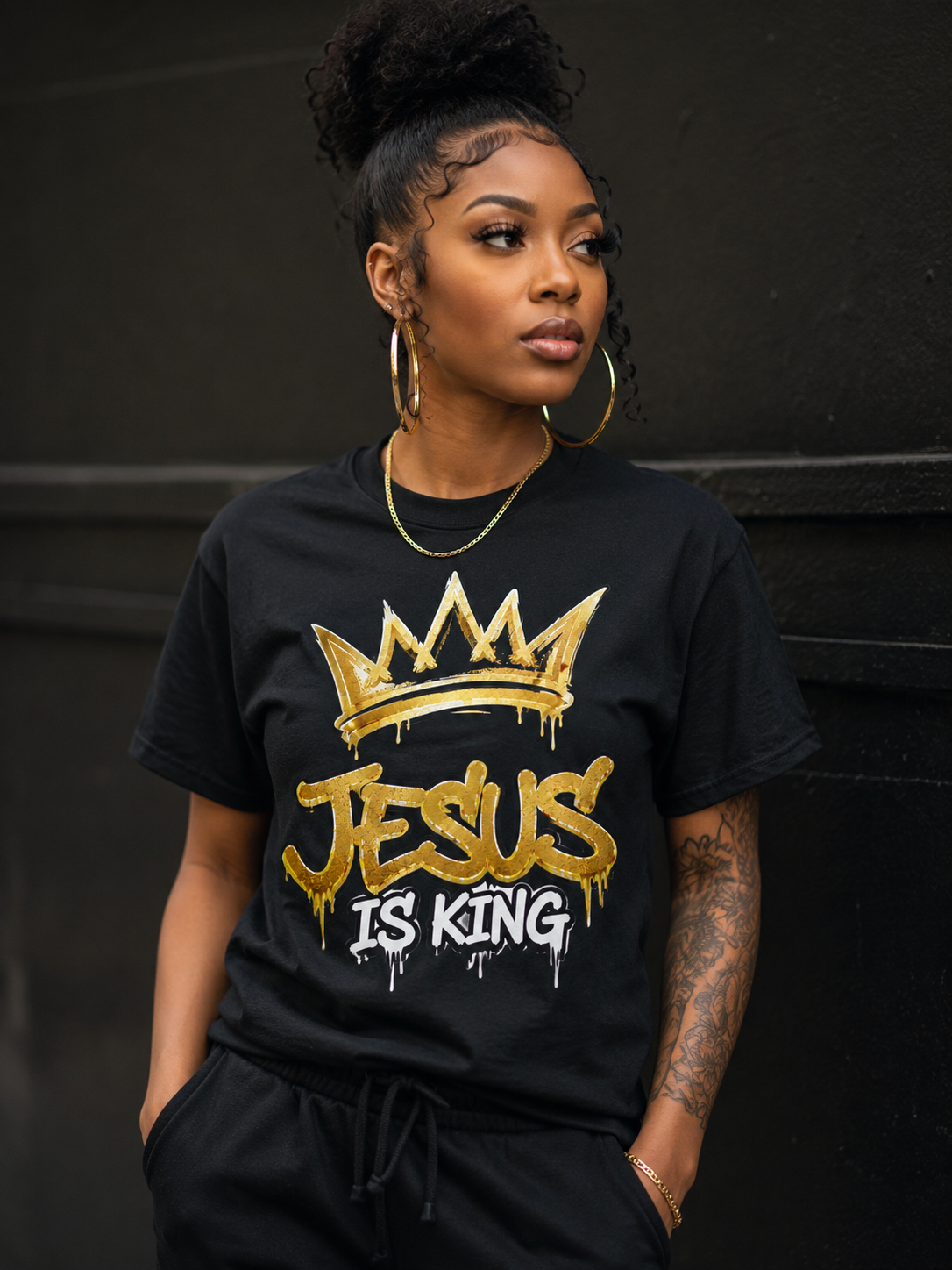 Jesus Is King Graphic Tee